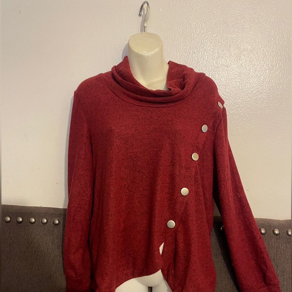 🚨NEW NOTATIONS Petite Long Sleeve Overlapping Cowl Neck Top - Picture 4 of 4
